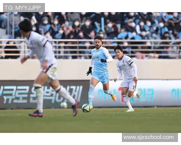 光州FC主场迎战全北现代力争在K联赛中续写辉煌历史